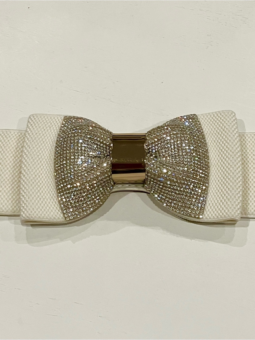 Crystalline Bow Off White Stretch Belt with Metallic Center